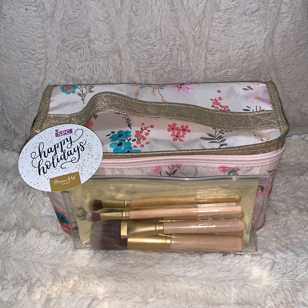 Cosmetic Bag & Brushes